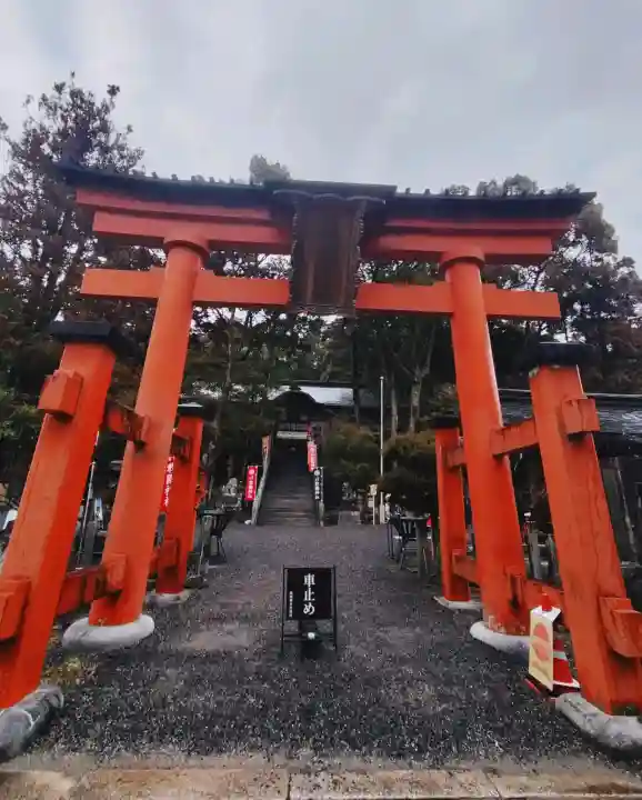 敢國神社の{uncategorized: "未分類", other: "その他", undefined: "問題あり", building: "その他建物", grave: "お墓", sacred_gate: "鳥居", guardian: "狛犬", statue: "像", buddha: "仏像", history: "歴史", nature: "自然", garden: "庭園", animal: "動物", pagoda: "塔", temizu: "手水舎", mountain_gate: "山門・神門", sanctuary: "本殿・本堂", subordinate: "末社・摂社", art: "芸術", scenery: "景色", jizo: "地蔵", ema: "絵馬", goshuin: "御朱印", omikuji: "おみくじ", items: "授与品その他", amulet: "お守り", goshuincho: "御朱印帳", eats: "食事", festival: "お祭り", votive_dance: "神楽", shichigosan: "七五三参", wedding: "結婚式", experience: "体験その他", initially: "初詣", around: "周辺", anti_infection: "感染症対策"}
