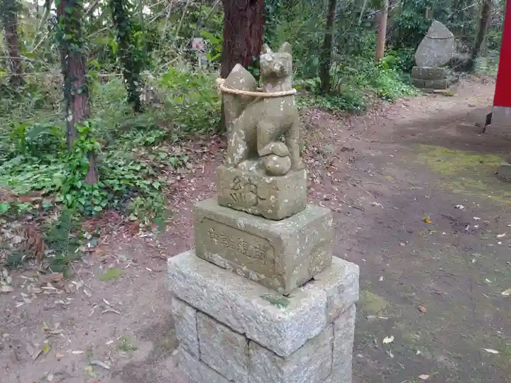 稲荷神社の狛犬
