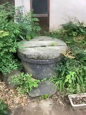 秋葉三尺坊大士 大士堂(秋葉教会)の手水舎