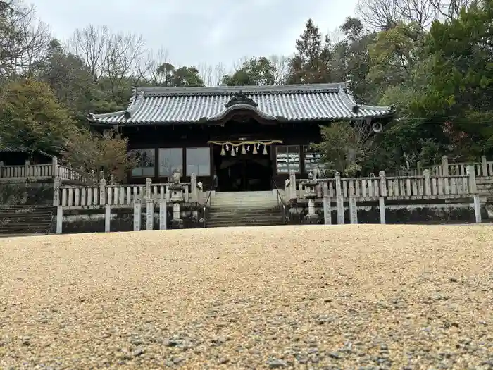 平之荘神社の本殿