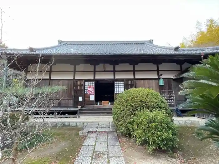 円光寺の本殿