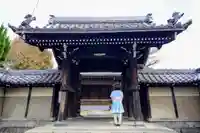 覚順寺の山門・神門