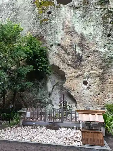 花窟神社の本殿・本堂