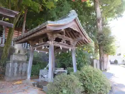 手長神社の手水舎