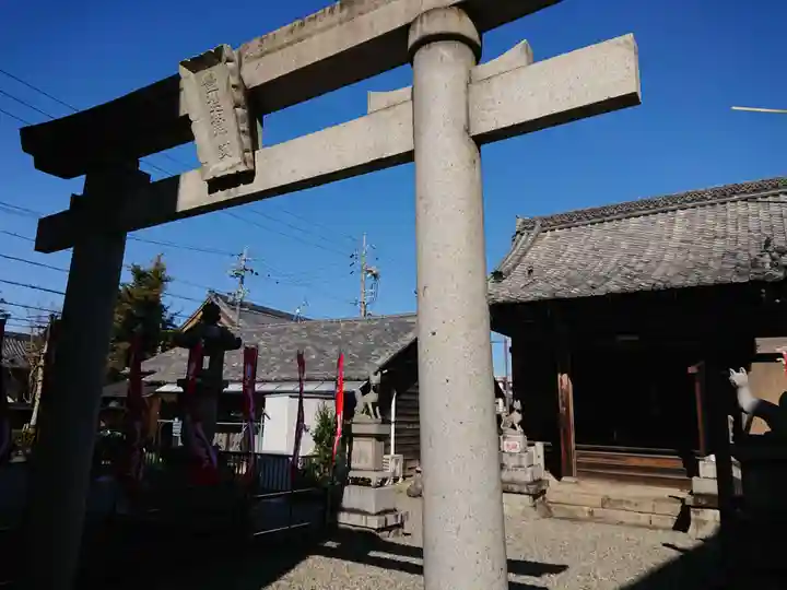 小牧豊川稲荷(西町の稲荷堂)の鳥居