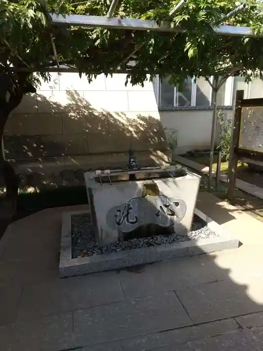 秩父札所十三番 慈眼寺の手水舎