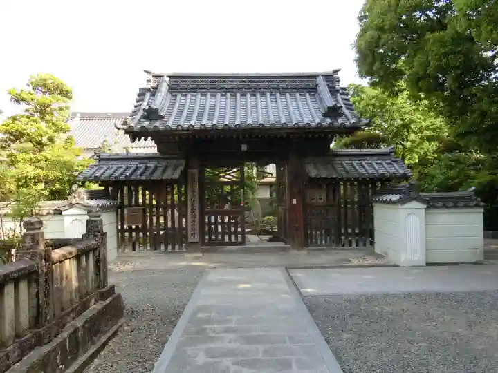大興寺の山門・神門
