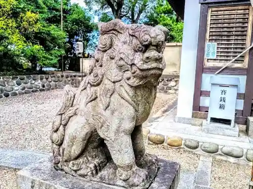 神明社の狛犬