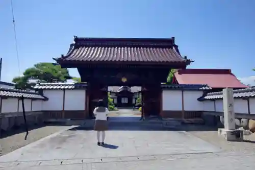 三宝寺の山門・神門
