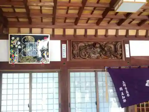 道通神社の本殿