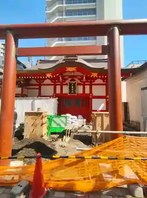 三島神社の{uncategorized: "未分類", other: "その他", undefined: "問題あり", building: "その他建物", grave: "お墓", sacred_gate: "鳥居", guardian: "狛犬", statue: "像", buddha: "仏像", history: "歴史", nature: "自然", garden: "庭園", animal: "動物", pagoda: "塔", temizu: "手水舎", mountain_gate: "山門・神門", sanctuary: "本殿・本堂", subordinate: "末社・摂社", art: "芸術", scenery: "景色", jizo: "地蔵", ema: "絵馬", goshuin: "御朱印", omikuji: "おみくじ", items: "授与品その他", amulet: "お守り", goshuincho: "御朱印帳", eats: "食事", festival: "お祭り", votive_dance: "神楽", shichigosan: "七五三参", wedding: "結婚式", experience: "体験その他", initially: "初詣", around: "周辺", anti_infection: "感染症対策"}