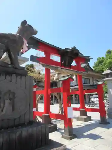 箭弓稲荷神社の鳥居