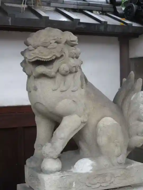 霊光殿天満宮の狛犬