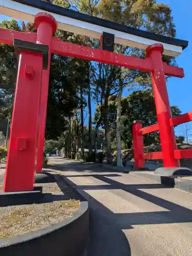 東霧島神社の{uncategorized: "未分類", other: "その他", undefined: "問題あり", building: "その他建物", grave: "お墓", sacred_gate: "鳥居", guardian: "狛犬", statue: "像", buddha: "仏像", history: "歴史", nature: "自然", garden: "庭園", animal: "動物", pagoda: "塔", temizu: "手水舎", mountain_gate: "山門・神門", sanctuary: "本殿・本堂", subordinate: "末社・摂社", art: "芸術", scenery: "景色", jizo: "地蔵", ema: "絵馬", goshuin: "御朱印", omikuji: "おみくじ", items: "授与品その他", amulet: "お守り", goshuincho: "御朱印帳", eats: "食事", festival: "お祭り", votive_dance: "神楽", shichigosan: "七五三参", wedding: "結婚式", experience: "体験その他", initially: "初詣", around: "周辺", anti_infection: "感染症対策"}