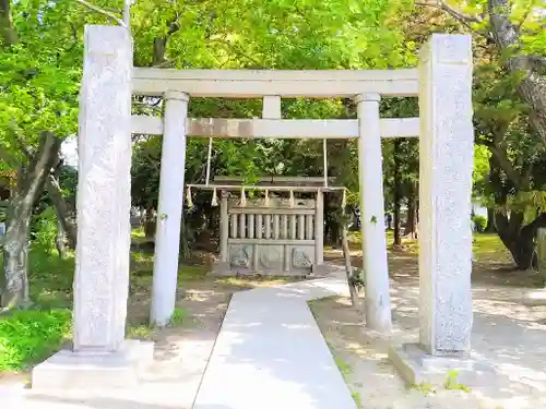 八幡神社（遠島八幡神社）の鳥居