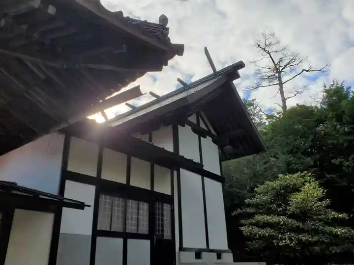塩久保神社の本殿・本堂