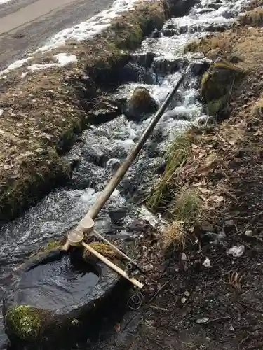 諏訪大社上社前宮の手水舎