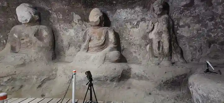 大悲山の石仏(福島県)