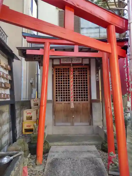 宗四郎稲荷大明神の鳥居