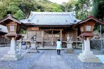 諏訪神社の本殿・本堂