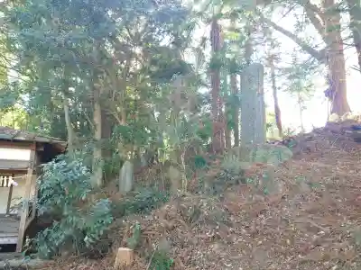 手白神社の{uncategorized: "未分類", other: "その他", undefined: "問題あり", building: "その他建物", grave: "お墓", sacred_gate: "鳥居", guardian: "狛犬", statue: "像", buddha: "仏像", history: "歴史", nature: "自然", garden: "庭園", animal: "動物", pagoda: "塔", temizu: "手水舎", mountain_gate: "山門・神門", sanctuary: "本殿・本堂", subordinate: "末社・摂社", art: "芸術", scenery: "景色", jizo: "地蔵", ema: "絵馬", goshuin: "御朱印", omikuji: "おみくじ", items: "授与品その他", amulet: "お守り", goshuincho: "御朱印帳", eats: "食事", festival: "お祭り", votive_dance: "神楽", shichigosan: "七五三参", wedding: "結婚式", experience: "体験その他", initially: "初詣", around: "周辺", anti_infection: "感染症対策"}