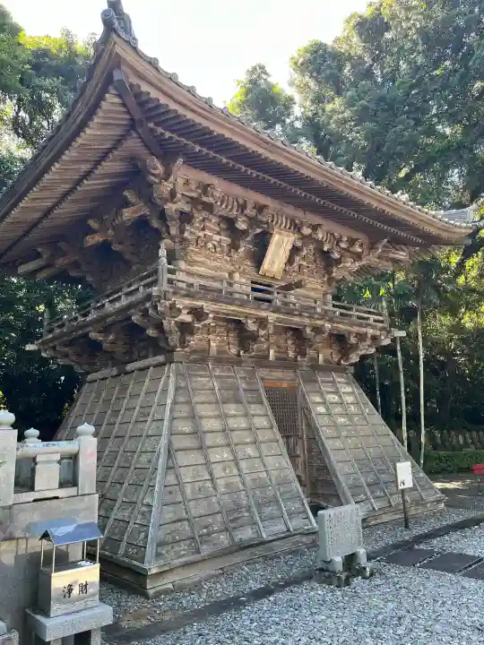 最御崎寺の{uncategorized: "未分類", other: "その他", undefined: "問題あり", building: "その他建物", grave: "お墓", sacred_gate: "鳥居", guardian: "狛犬", statue: "像", buddha: "仏像", history: "歴史", nature: "自然", garden: "庭園", animal: "動物", pagoda: "塔", temizu: "手水舎", mountain_gate: "山門・神門", sanctuary: "本殿・本堂", subordinate: "末社・摂社", art: "芸術", scenery: "景色", jizo: "地蔵", ema: "絵馬", goshuin: "御朱印", omikuji: "おみくじ", items: "授与品その他", amulet: "お守り", goshuincho: "御朱印帳", eats: "食事", festival: "お祭り", votive_dance: "神楽", shichigosan: "七五三参", wedding: "結婚式", experience: "体験その他", initially: "初詣", around: "周辺", anti_infection: "感染症対策"}