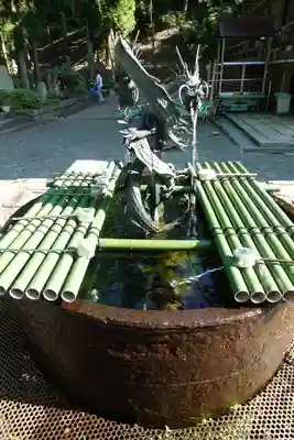 成相寺の手水舎