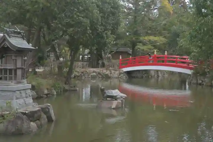 伊弉諾神宮の{uncategorized: "未分類", other: "その他", undefined: "問題あり", building: "その他建物", grave: "お墓", sacred_gate: "鳥居", guardian: "狛犬", statue: "像", buddha: "仏像", history: "歴史", nature: "自然", garden: "庭園", animal: "動物", pagoda: "塔", temizu: "手水舎", mountain_gate: "山門・神門", sanctuary: "本殿・本堂", subordinate: "末社・摂社", art: "芸術", scenery: "景色", jizo: "地蔵", ema: "絵馬", goshuin: "御朱印", omikuji: "おみくじ", items: "授与品その他", amulet: "お守り", goshuincho: "御朱印帳", eats: "食事", festival: "お祭り", votive_dance: "神楽", shichigosan: "七五三参", wedding: "結婚式", experience: "体験その他", initially: "初詣", around: "周辺", anti_infection: "感染症対策"}