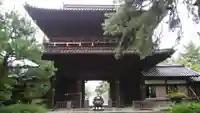 天徳院の山門・神門