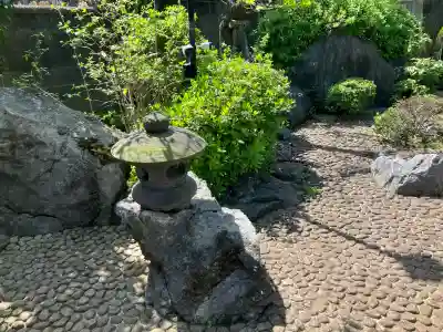 薬王寺の{uncategorized: "未分類", other: "その他", undefined: "問題あり", building: "その他建物", grave: "お墓", sacred_gate: "鳥居", guardian: "狛犬", statue: "像", buddha: "仏像", history: "歴史", nature: "自然", garden: "庭園", animal: "動物", pagoda: "塔", temizu: "手水舎", mountain_gate: "山門・神門", sanctuary: "本殿・本堂", subordinate: "末社・摂社", art: "芸術", scenery: "景色", jizo: "地蔵", ema: "絵馬", goshuin: "御朱印", omikuji: "おみくじ", items: "授与品その他", amulet: "お守り", goshuincho: "御朱印帳", eats: "食事", festival: "お祭り", votive_dance: "神楽", shichigosan: "七五三参", wedding: "結婚式", experience: "体験その他", initially: "初詣", around: "周辺", anti_infection: "感染症対策"}