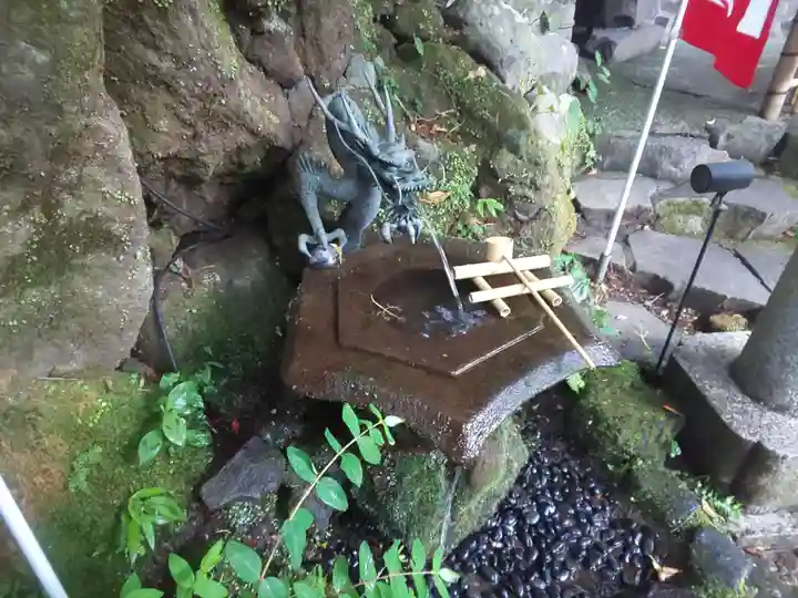 玉簾神社の手水舎
