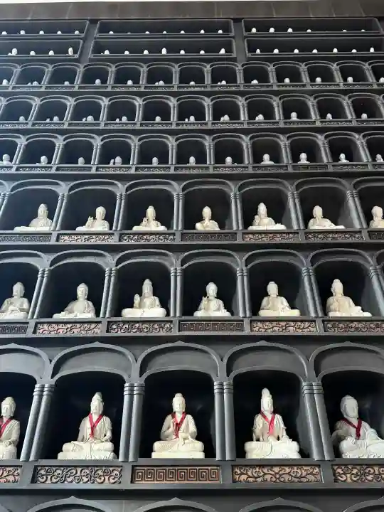 清大寺(越前大仏)の{uncategorized: "未分類", other: "その他", undefined: "問題あり", building: "その他建物", grave: "お墓", sacred_gate: "鳥居", guardian: "狛犬", statue: "像", buddha: "仏像", history: "歴史", nature: "自然", garden: "庭園", animal: "動物", pagoda: "塔", temizu: "手水舎", mountain_gate: "山門・神門", sanctuary: "本殿・本堂", subordinate: "末社・摂社", art: "芸術", scenery: "景色", jizo: "地蔵", ema: "絵馬", goshuin: "御朱印", omikuji: "おみくじ", items: "授与品その他", amulet: "お守り", goshuincho: "御朱印帳", eats: "食事", festival: "お祭り", votive_dance: "神楽", shichigosan: "七五三参", wedding: "結婚式", experience: "体験その他", initially: "初詣", around: "周辺", anti_infection: "感染症対策"}