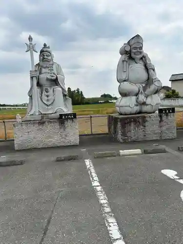 前橋厄除大師 蓮花院の像