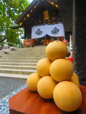 札幌諏訪神社の像