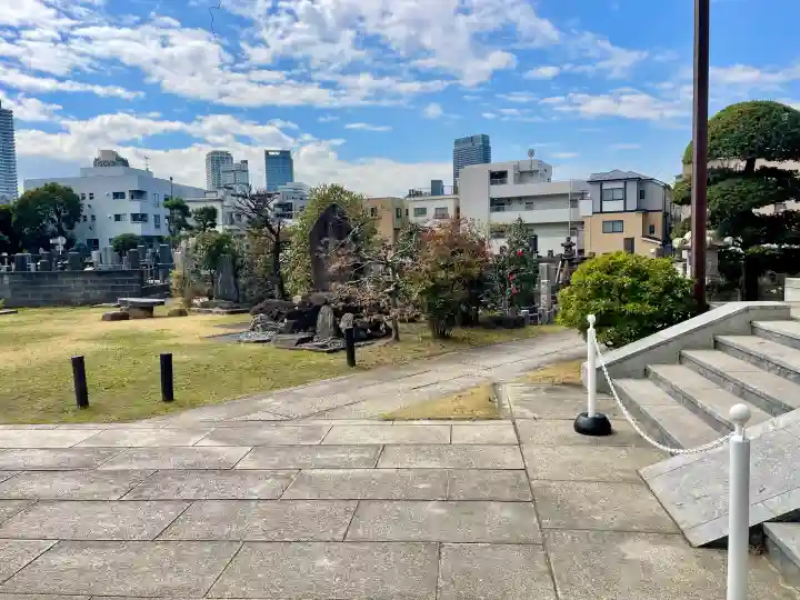 成佛寺の{uncategorized: "未分類", other: "その他", undefined: "問題あり", building: "その他建物", grave: "お墓", sacred_gate: "鳥居", guardian: "狛犬", statue: "像", buddha: "仏像", history: "歴史", nature: "自然", garden: "庭園", animal: "動物", pagoda: "塔", temizu: "手水舎", mountain_gate: "山門・神門", sanctuary: "本殿・本堂", subordinate: "末社・摂社", art: "芸術", scenery: "景色", jizo: "地蔵", ema: "絵馬", goshuin: "御朱印", omikuji: "おみくじ", items: "授与品その他", amulet: "お守り", goshuincho: "御朱印帳", eats: "食事", festival: "お祭り", votive_dance: "神楽", shichigosan: "七五三参", wedding: "結婚式", experience: "体験その他", initially: "初詣", around: "周辺", anti_infection: "感染症対策"}