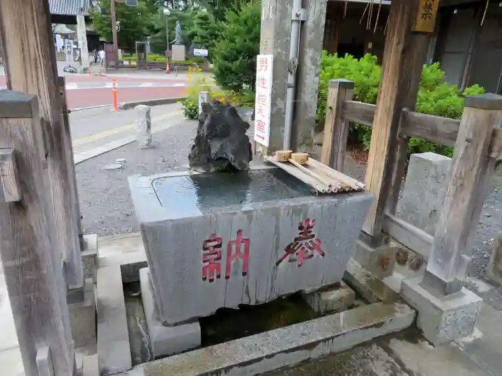 日枝神社の手水舎