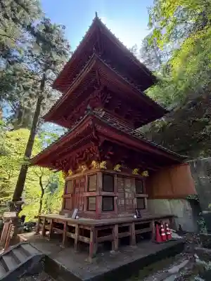榛名神社の{uncategorized: "未分類", other: "その他", undefined: "問題あり", building: "その他建物", grave: "お墓", sacred_gate: "鳥居", guardian: "狛犬", statue: "像", buddha: "仏像", history: "歴史", nature: "自然", garden: "庭園", animal: "動物", pagoda: "塔", temizu: "手水舎", mountain_gate: "山門・神門", sanctuary: "本殿・本堂", subordinate: "末社・摂社", art: "芸術", scenery: "景色", jizo: "地蔵", ema: "絵馬", goshuin: "御朱印", omikuji: "おみくじ", items: "授与品その他", amulet: "お守り", goshuincho: "御朱印帳", eats: "食事", festival: "お祭り", votive_dance: "神楽", shichigosan: "七五三参", wedding: "結婚式", experience: "体験その他", initially: "初詣", around: "周辺", anti_infection: "感染症対策"}