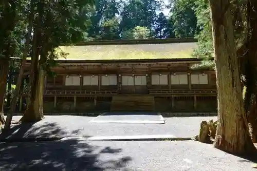 壇上伽藍の本殿・本堂