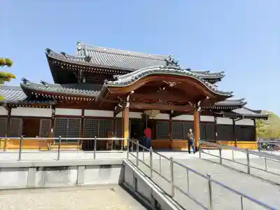 観音寺の本殿・本堂