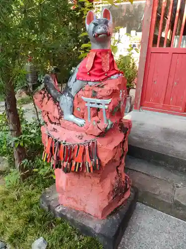 よさこい稲荷神社の狛犬