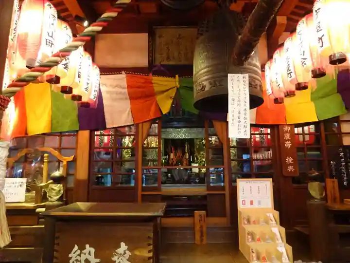 矢田寺の本殿・本堂