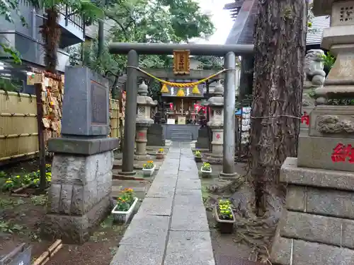 高円寺氷川神社の末社