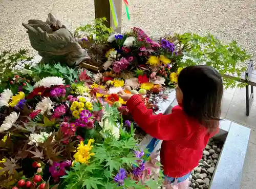 滑川神社 - 仕事と子どもの守り神の手水