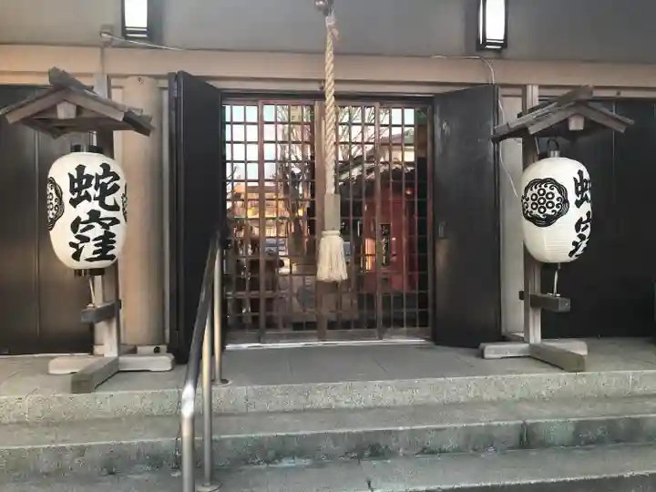 蛇窪神社の本殿・本堂