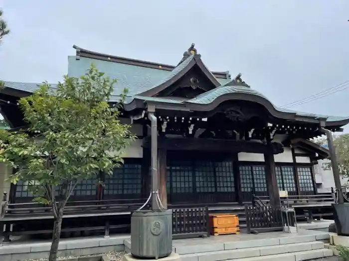 実相寺の本殿