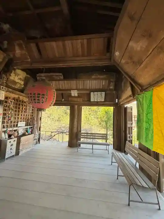 観福寺の{uncategorized: "未分類", other: "その他", undefined: "問題あり", building: "その他建物", grave: "お墓", sacred_gate: "鳥居", guardian: "狛犬", statue: "像", buddha: "仏像", history: "歴史", nature: "自然", garden: "庭園", animal: "動物", pagoda: "塔", temizu: "手水舎", mountain_gate: "山門・神門", sanctuary: "本殿・本堂", subordinate: "末社・摂社", art: "芸術", scenery: "景色", jizo: "地蔵", ema: "絵馬", goshuin: "御朱印", omikuji: "おみくじ", items: "授与品その他", amulet: "お守り", goshuincho: "御朱印帳", eats: "食事", festival: "お祭り", votive_dance: "神楽", shichigosan: "七五三参", wedding: "結婚式", experience: "体験その他", initially: "初詣", around: "周辺", anti_infection: "感染症対策"}