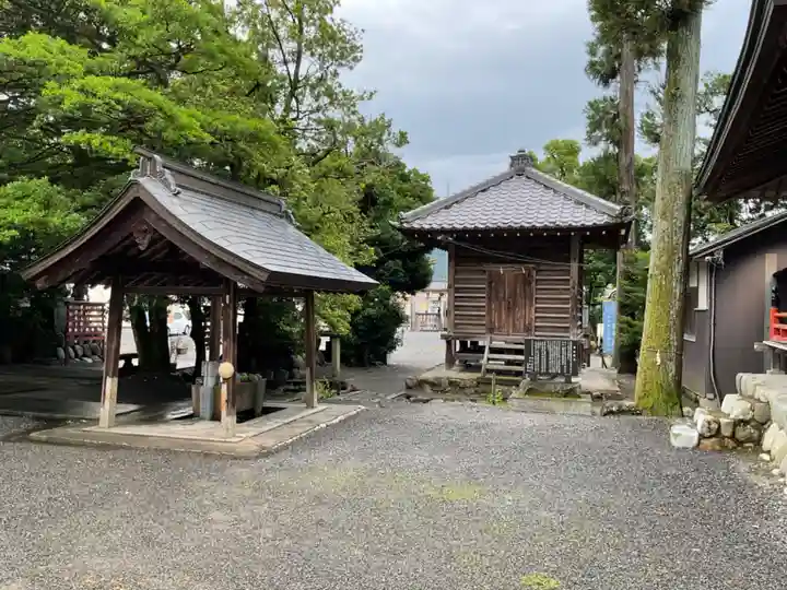 三輪神社(岐阜県)