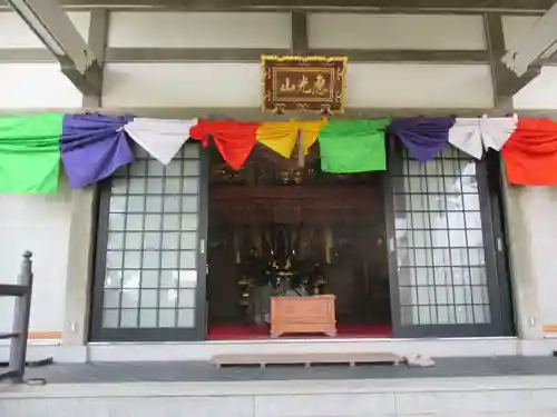 恋塚浄禅寺の本殿・本堂