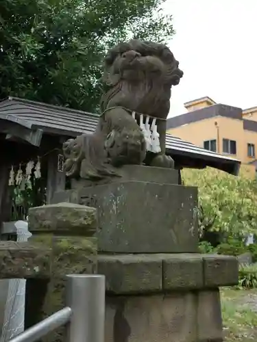 鳩ヶ谷氷川神社の狛犬