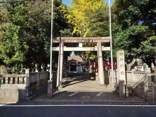 六所神社の鳥居